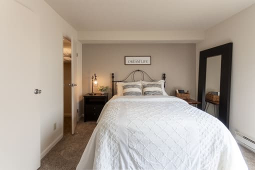 Bright Bedroom at Fairfield Pointe, Fairfield, 45014